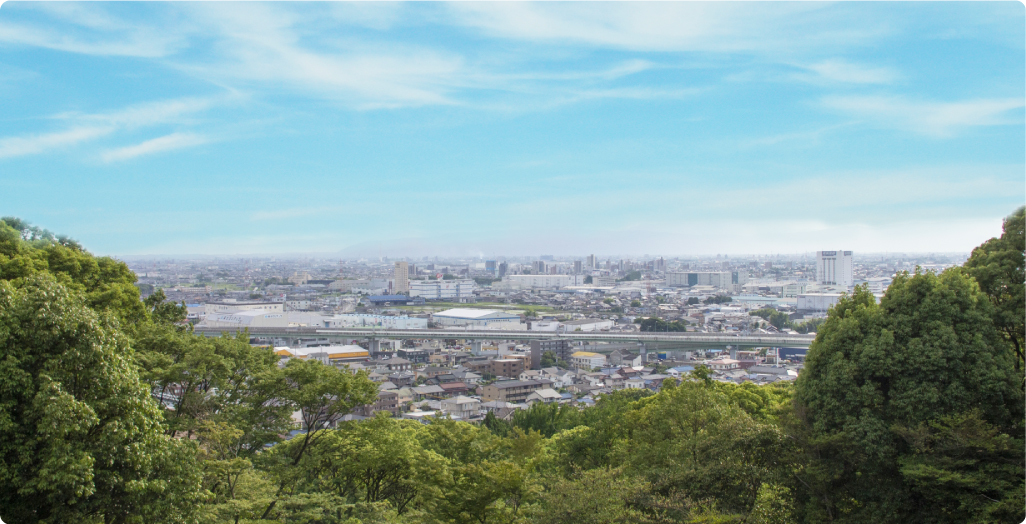 花笑み近く小牧山